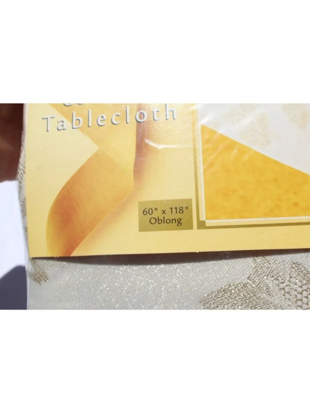 Gold Leaf Tablecloth Oblong 60” X 118” Cream w/ Metallic Gold Leaf New #D27
